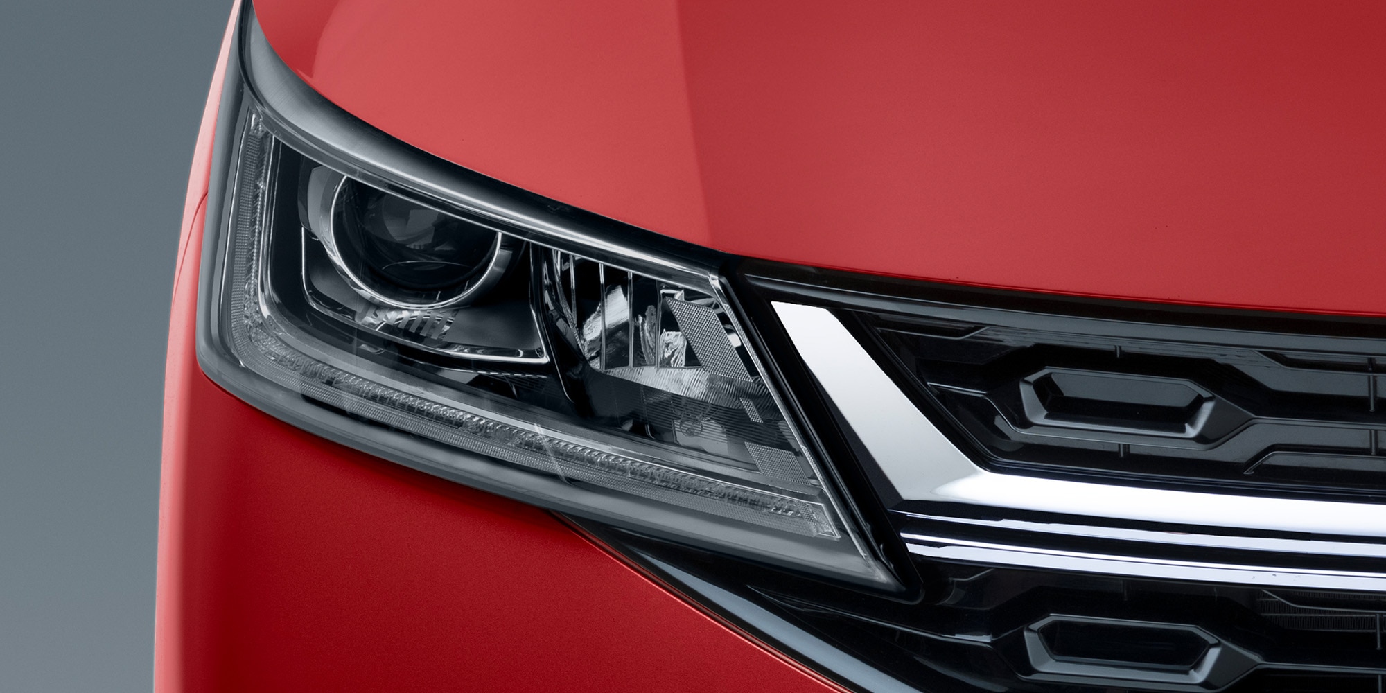 Luces LED de uso diurno (DRL) con luz direccional integrada para el nuevo Chevrolet Aveo 2026